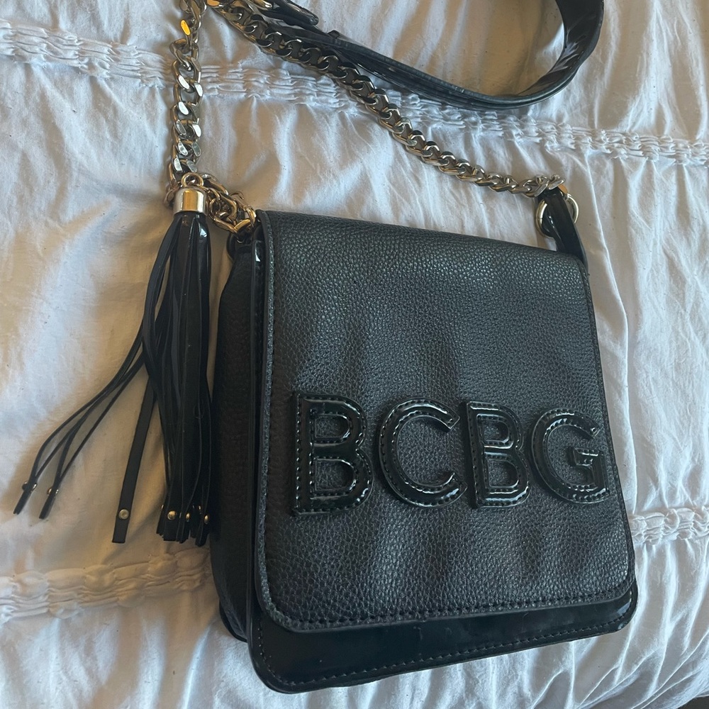 BCBG Chain Purse 🤍